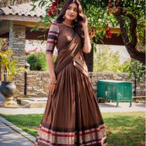 D.N. : 1760-B Crop Top - Oswal Navsari view 3