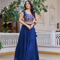 D.N. : 2200-D Crop Top - Oswal Navsari view 2