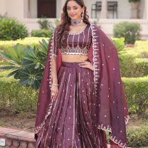 D.N. : 2247-A Wedding Chaniya Choli - Oswal Navsari view 3